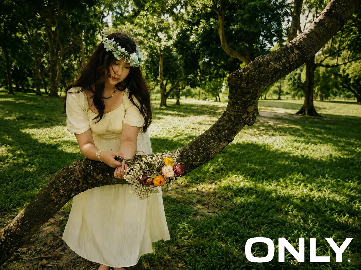Outdoor fashion photography
